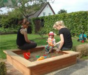 Sandkasten im Garten